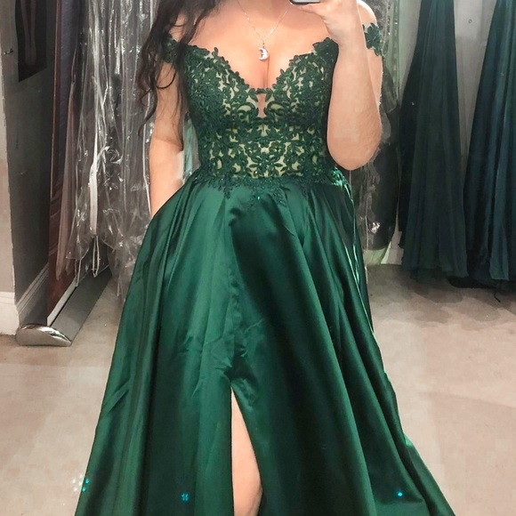 FAVIANA Style 10422- Emerald Green Off-Shoulder Dress - Picture 6 of 11